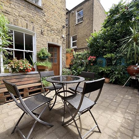 The Clapham Apartment With Private Patio London Exterior photo